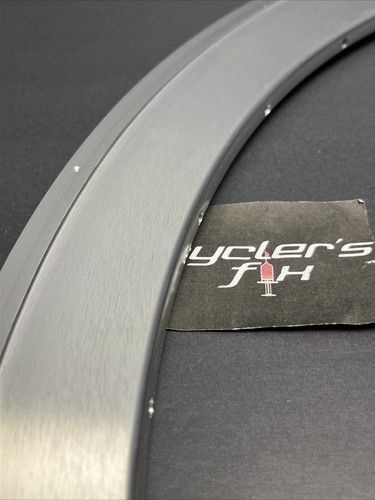 700c silver 28h alloy 43mm - alloy,